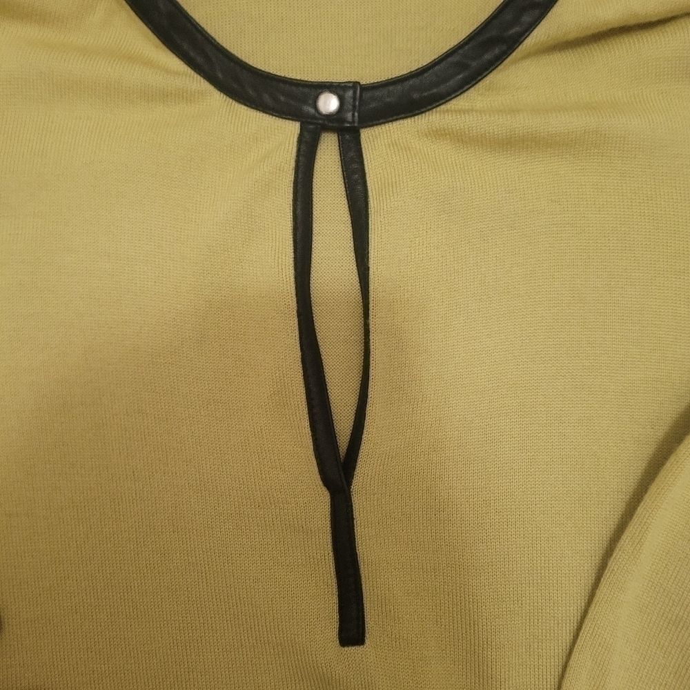 White + Warren Merino Wool Lime Green Sweater Black Leather Trim Size Large - Picture 4 of 13